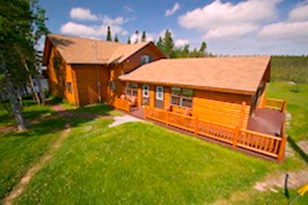 Tuckamore Lodge Main Brook Exterior photo